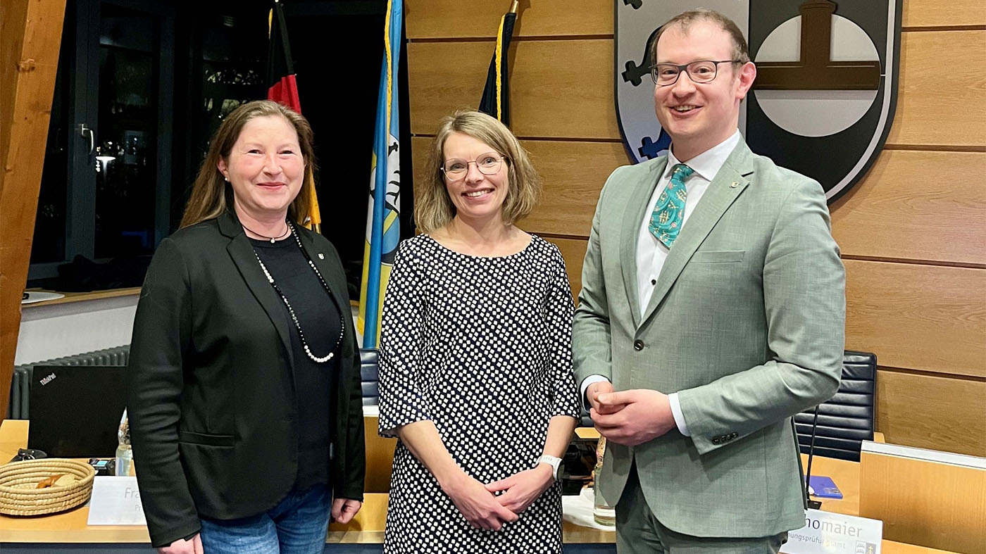 Oberbürgermeister Maximilian Friedrich, Regine Wüllenweber (links), Nicole Friedrich (mittig) 