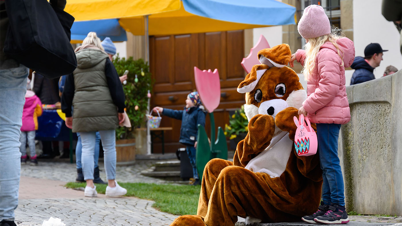 Osterhase lässt Kinderaugen leuchten
