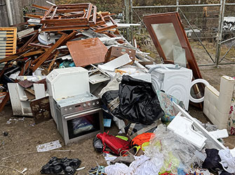 Backnang Illegaler Müll in der Stadt