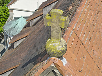 Abschluss Kreuz auf dem Dach der Stiftskirche Backnang