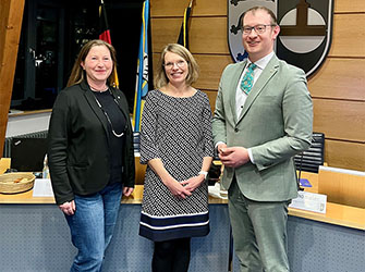 Oberbürgermeister Maximilian Friedrich, Regine Wüllenweber (links), Nicole Friedrich (mittig) 