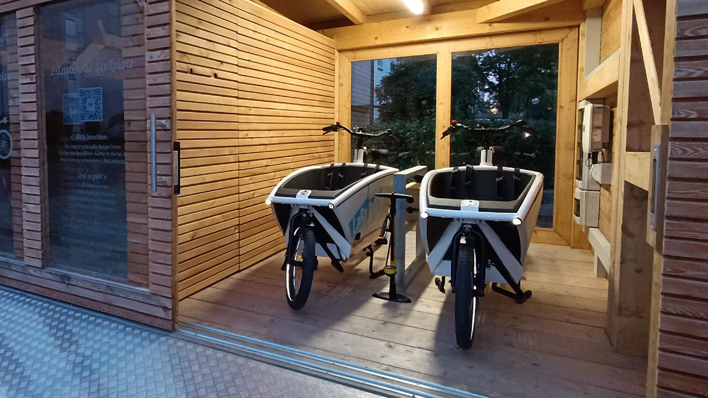 Die beiden LaRas in der Backnang-Maubacher Station