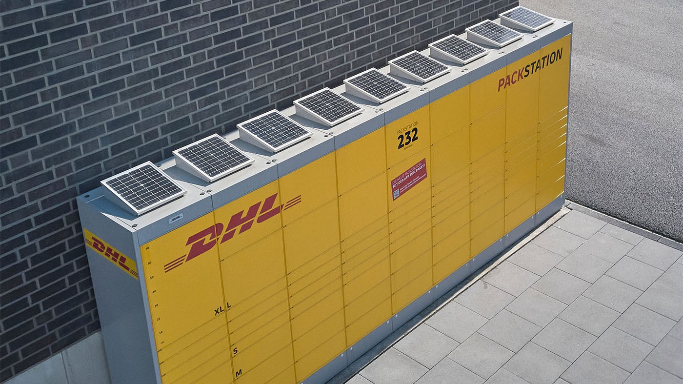 Solarbetriebene DHL Packstation in Oppenweiler