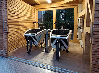 Die beiden LaRas in der Backnang-Maubacher Station