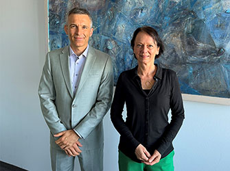 Susanne Bay Regierungspräsidentin und Benjamin Heemeier