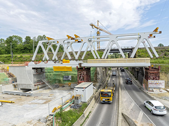 Der Verkehr auf der B 14 läuft wieder | © BJ. Lattner
