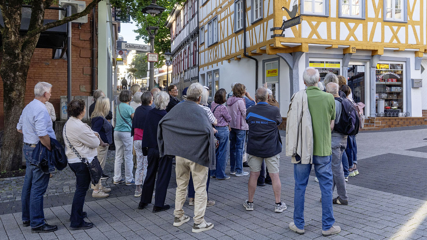 Seit Jahresanfang ist die Friseur- und Kosmetikbranche gesetzlich als Schwarzarbeitsschwerpunktbranche eingestuft – davon profitieren rechtschaffene Betriebe. | © amh-online.de – Manfred Grünwald