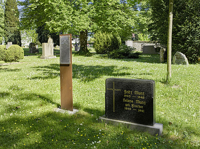 Grabmal von Fritz Munz | | BJ. Lattner