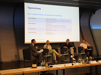 Talk zu Perspektiven der Ausbildung | © HWK