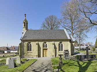 Friedhofskapelle von Außen | © BJ. Lattner
