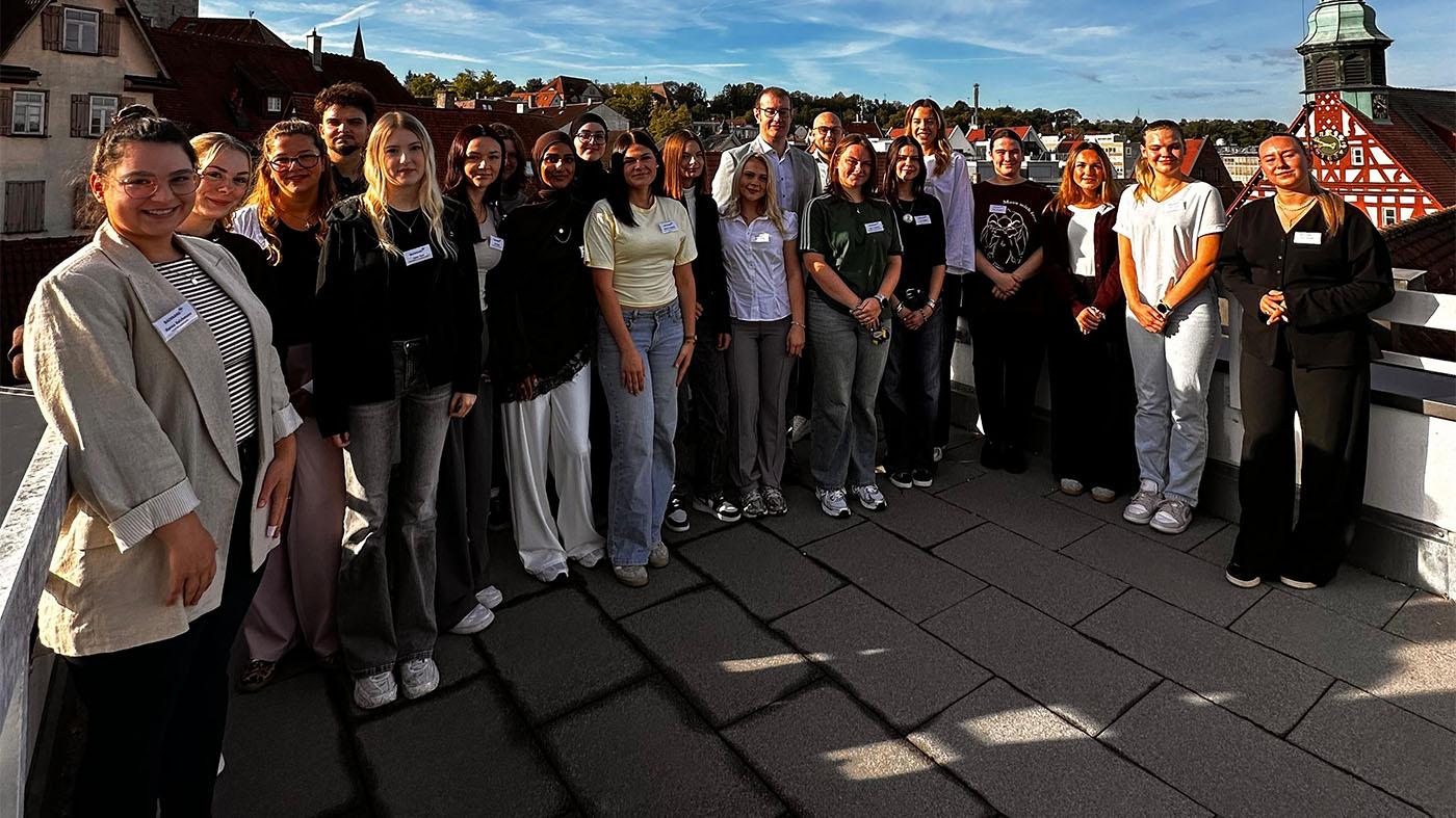 Gruppenfoto zum Ausbildungsbeginn | © Stadtverwaltung Backnang