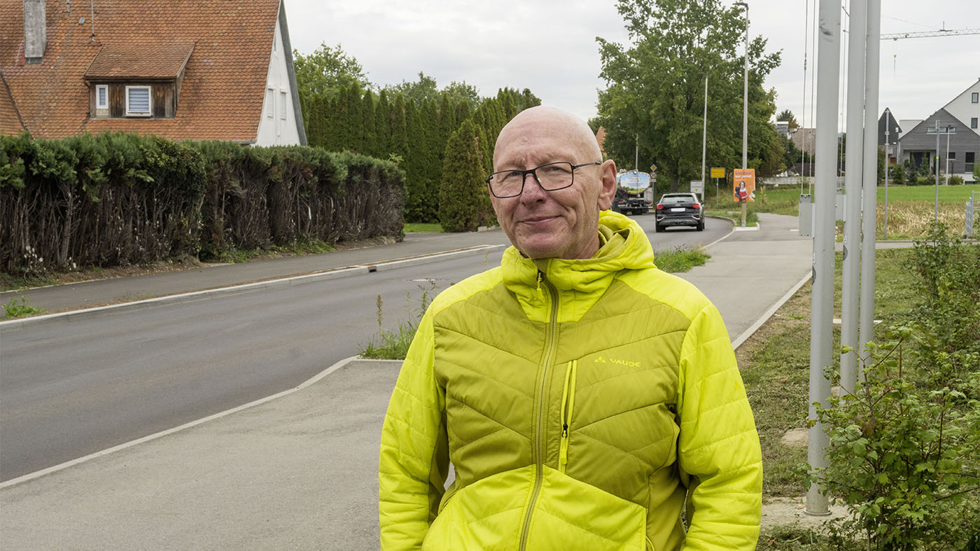 Willy Härtner bei ausgebauten Geh- und Radwegs in Backnang-Waldrems | © BJ. Lattner