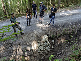 Versickerungsgraben im Waldgebiet „Kreuzhalde“ Aspach | © BJ. Lattner