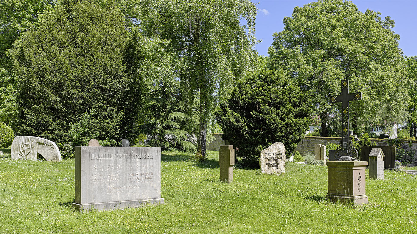 Lapidarium des Backnanger Stadtfriedhofs | © BJ. Lattner