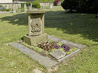 Gab auf dem Backnanger Stadtfriedhof| © BJ. Lattner
