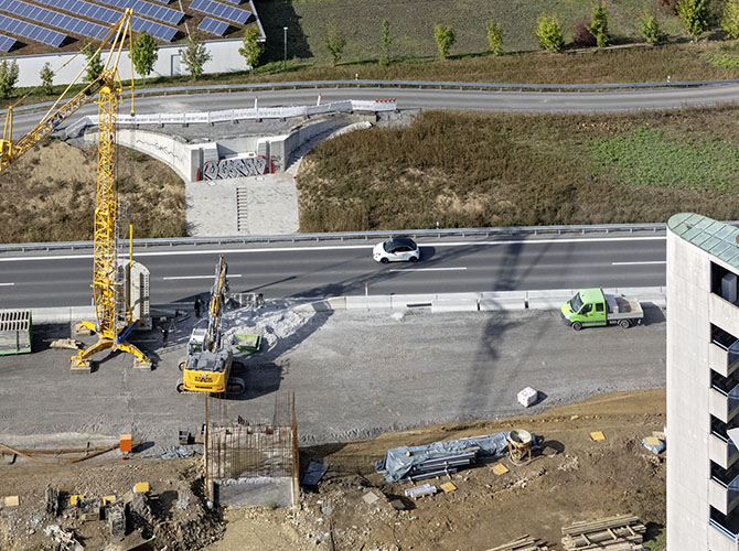 B 14 Vorbereitet Lager für den Brücken-Einhub der Ersatzneubau der Brücke zum Schützenhaus | © BJ. Lattner