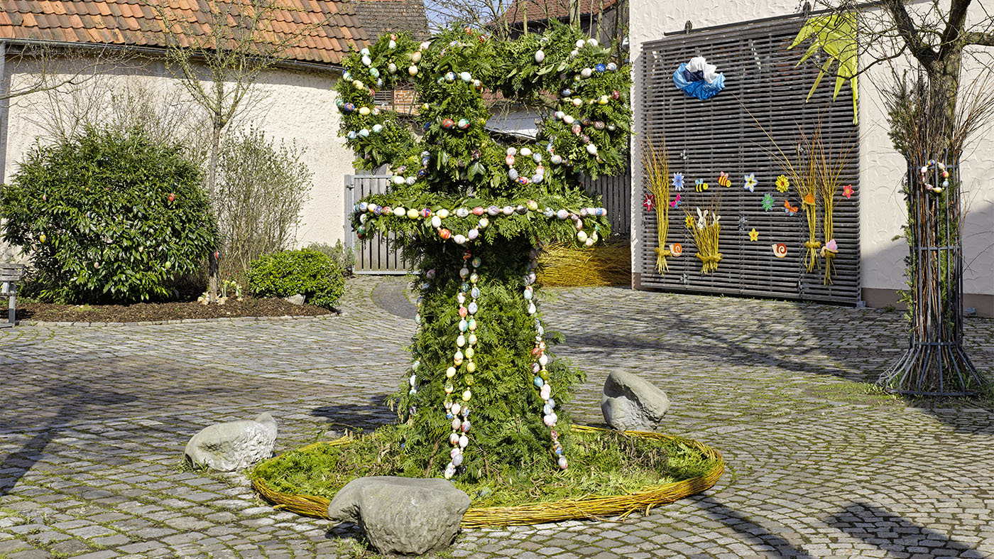 Osterbrunnen in Backnang-Heiningen